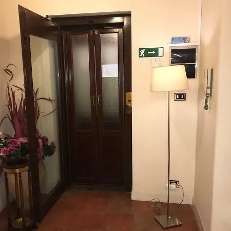 Bed & Breakfast Antica Dimora Caruso 4*